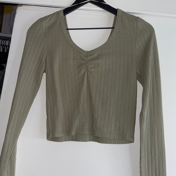 Cotton On Green Ribbed Crop Blouse - Picture 1 of 5